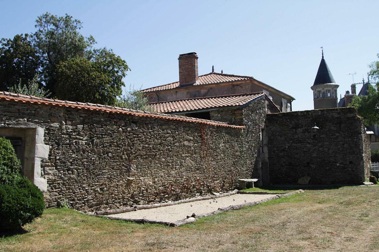 Chateau Breduriere Moutiers-sur-le-Lay Екстериор снимка